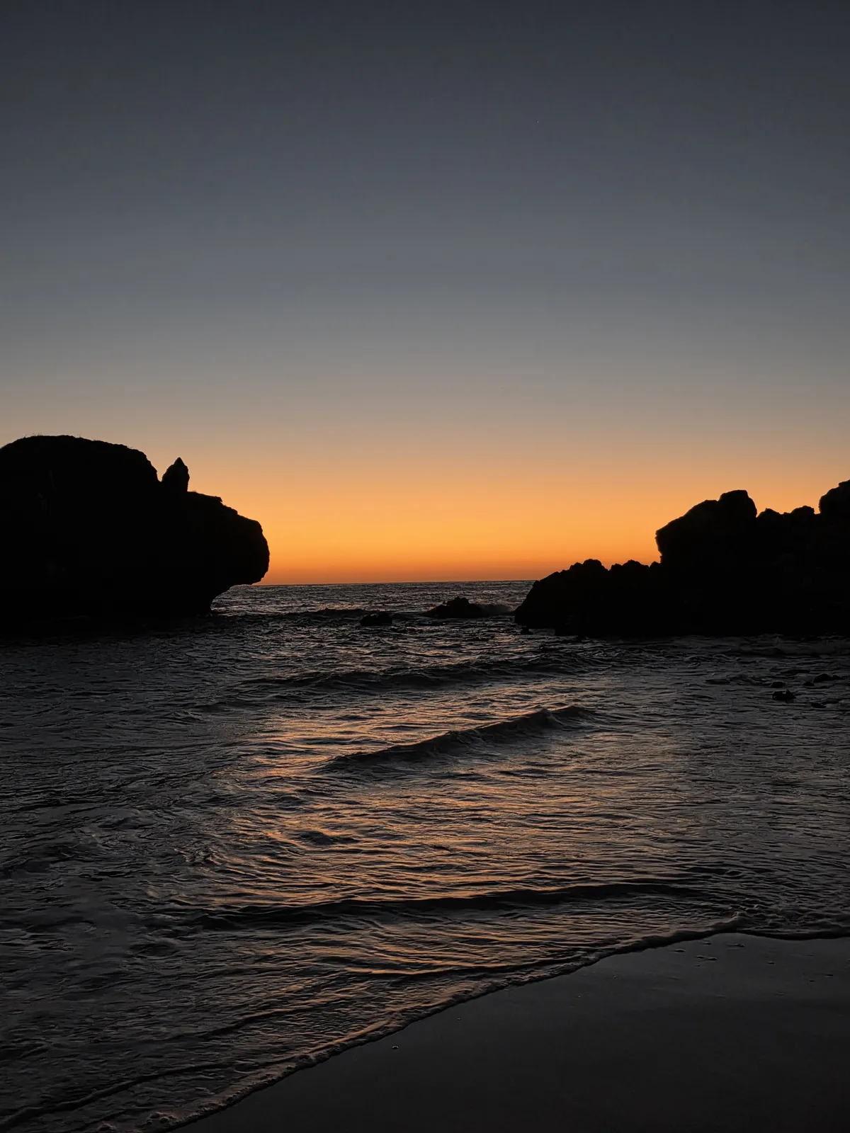 69ddf5f2dbea539e10cc9f83_69954cbf4e600846228c0475_beach-overnight